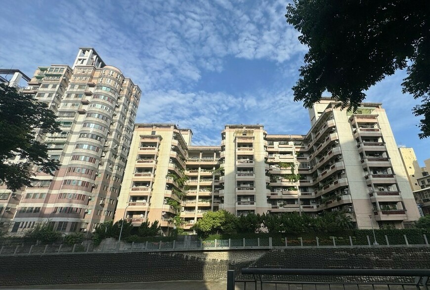 男友沒買房被嫌「不夠穩重」？結婚前夕被女方家長否決　網：殘酷但現實 ...