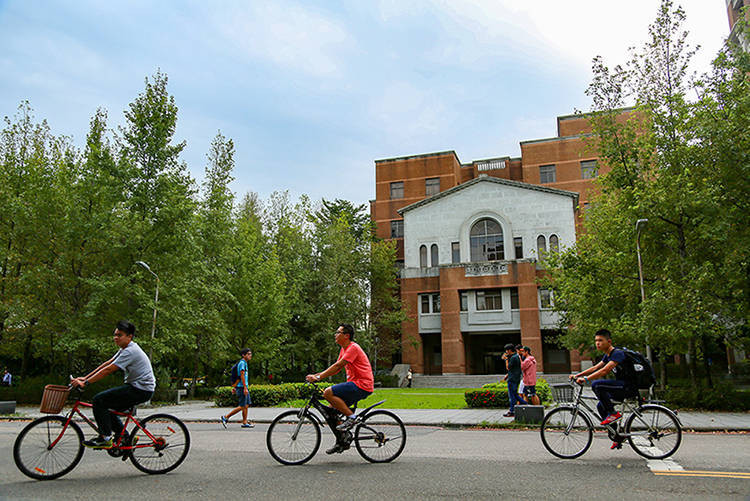 台大穩居榜首 社會聲望由成大拔得頭籌