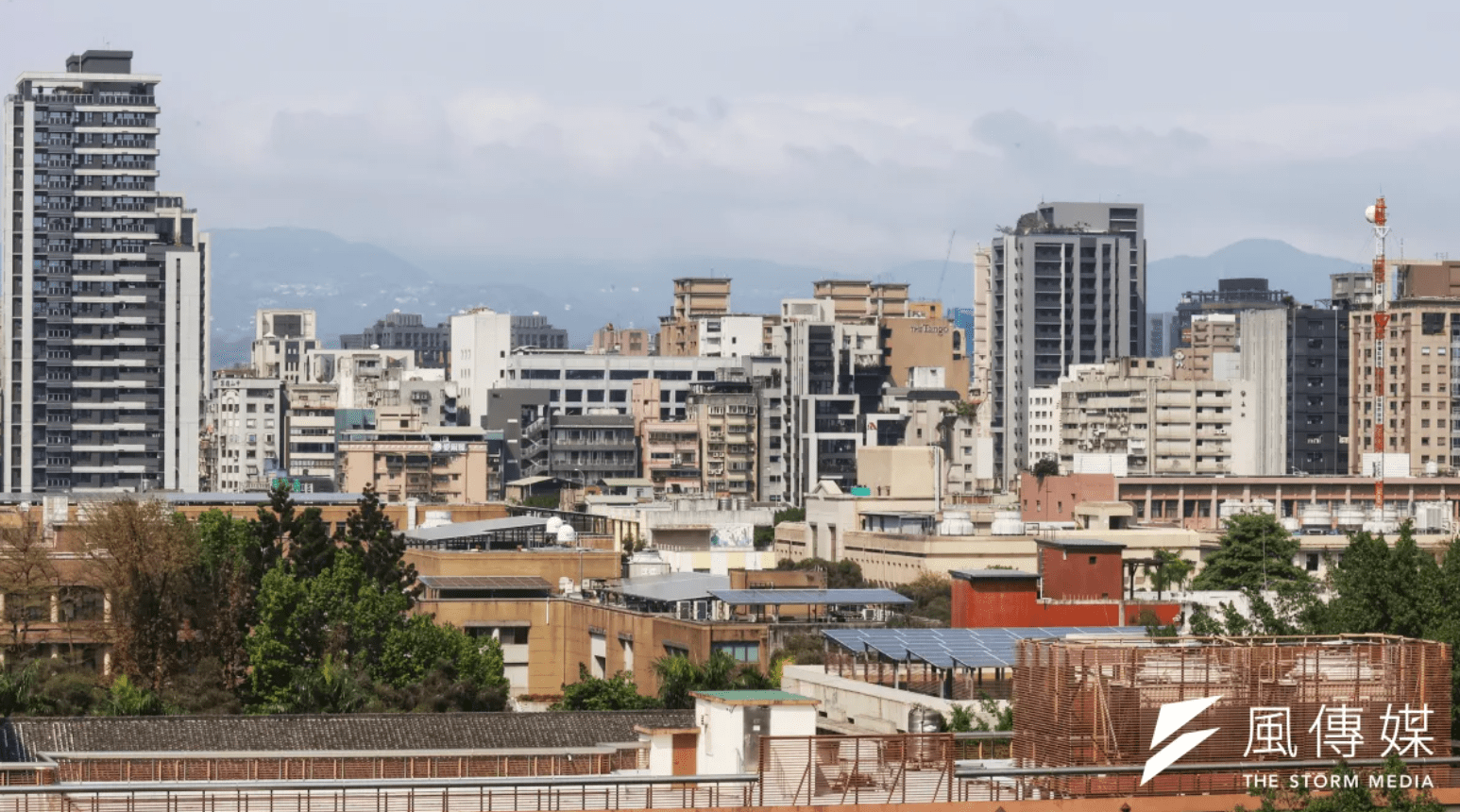 台北居然不是第一！全台「最貴租金縣市」易主：中位數達 1.3 萬，新成屋...