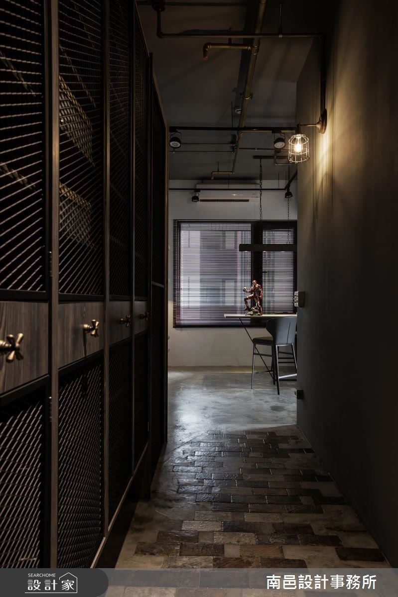 運用材質演繹獨鍾的工業況味