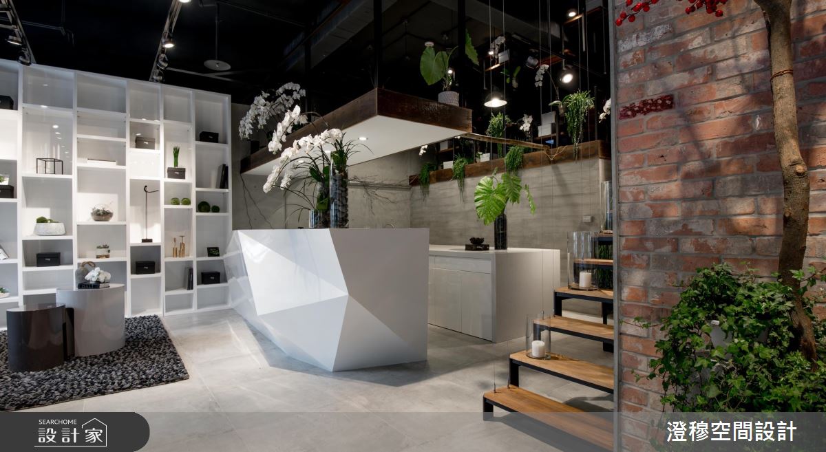 老屋、花藝、工業風！從繁忙城市一步踏進原始叢林