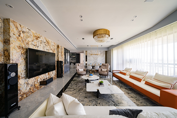 山色入眼簾 巨擘璀璨華貴大宅