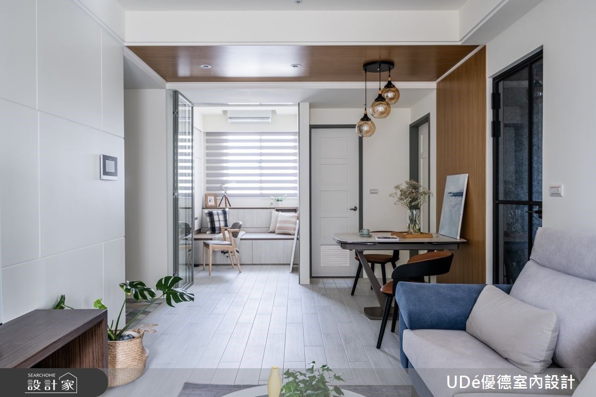 玻璃門引日光破解狹長屋！簡約透白與木紋系統收納，實現幸福感北歐陽光宅