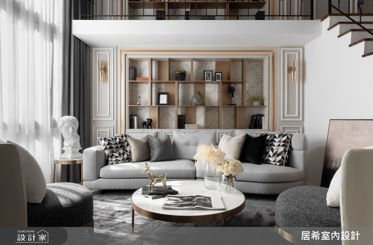 挑高書牆展現氣派與精緻！56 坪新古典別墅比飯店更享受