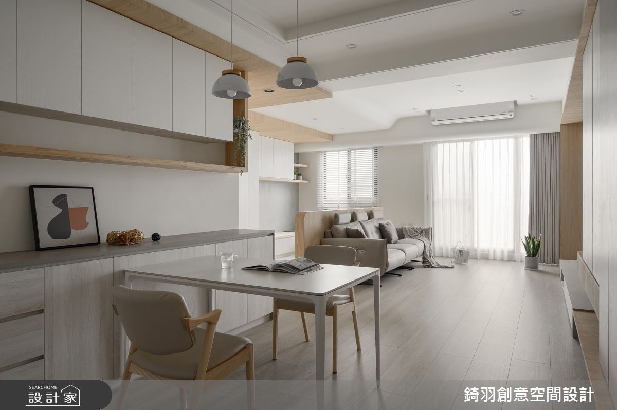 在日式無印風裡將心安下！超療癒的木白系親子宅，更有一日衣櫃、陽光臥...