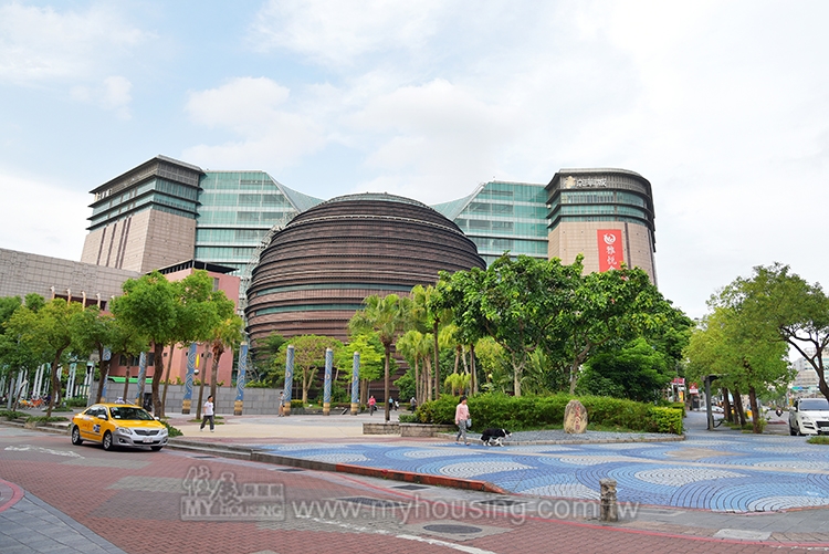 京華城4度標售 底價342億