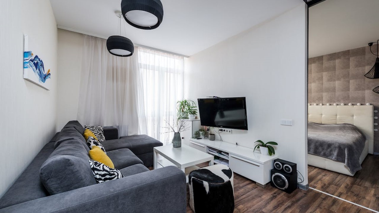 鋼筋外露看不上眼！投資客裝潢後他心動 網友全驚呆