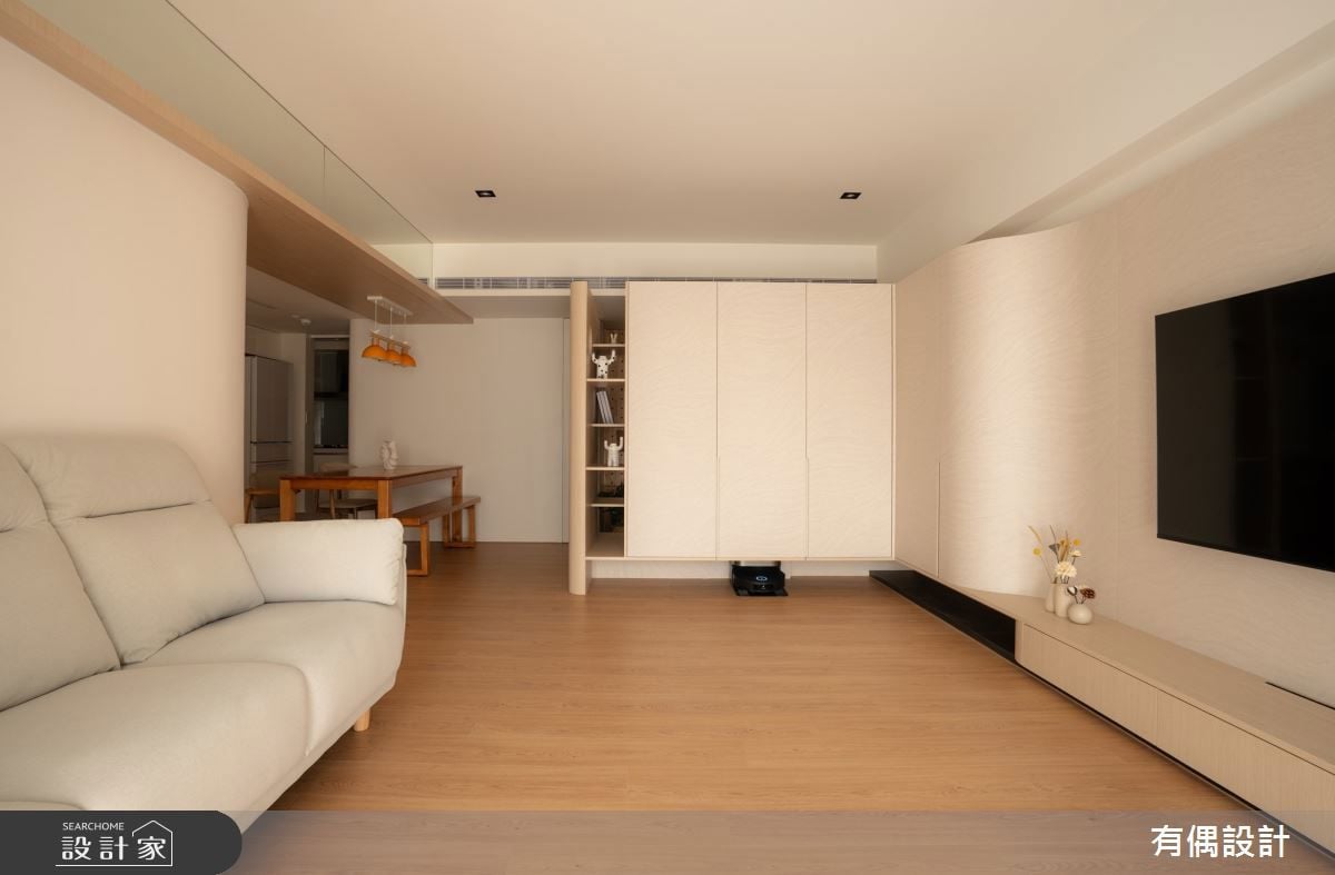 35 坪新成屋的溫柔宣言！安全圓角設計 X 玄關旋轉鞋架，四房變出三倍儲...