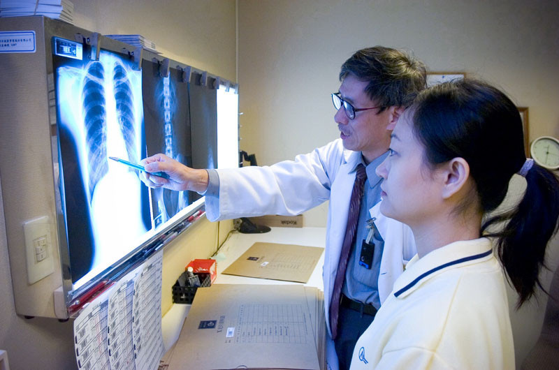 IBM華生變身完美助手　讓醫師從不屑到愛不釋手