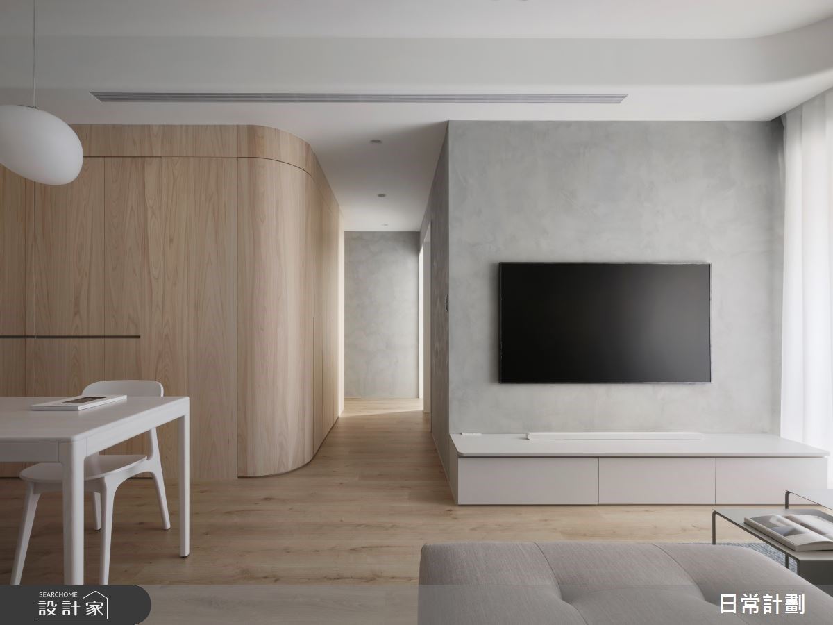 〔開箱影片〕18坪萬能小宅也能變出超大儲藏室？！海量收納+復古主臥，圓...