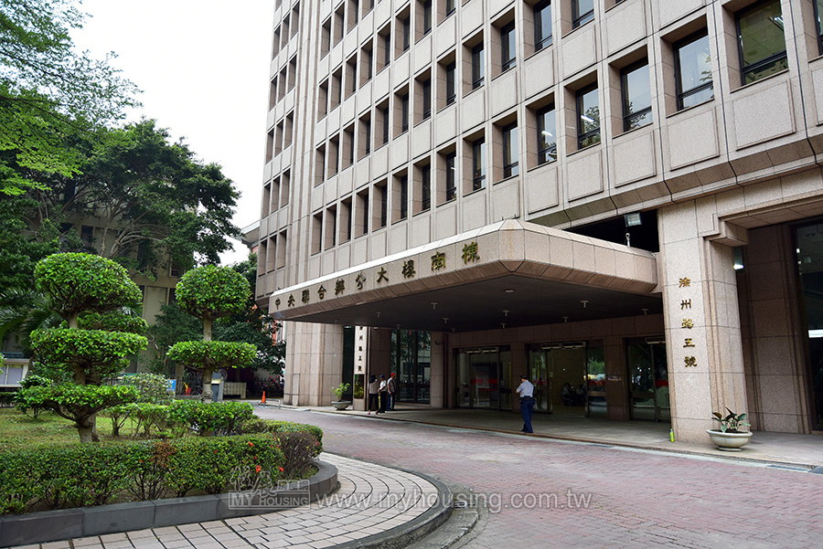 徐國勇：房地產不可暴漲暴跌