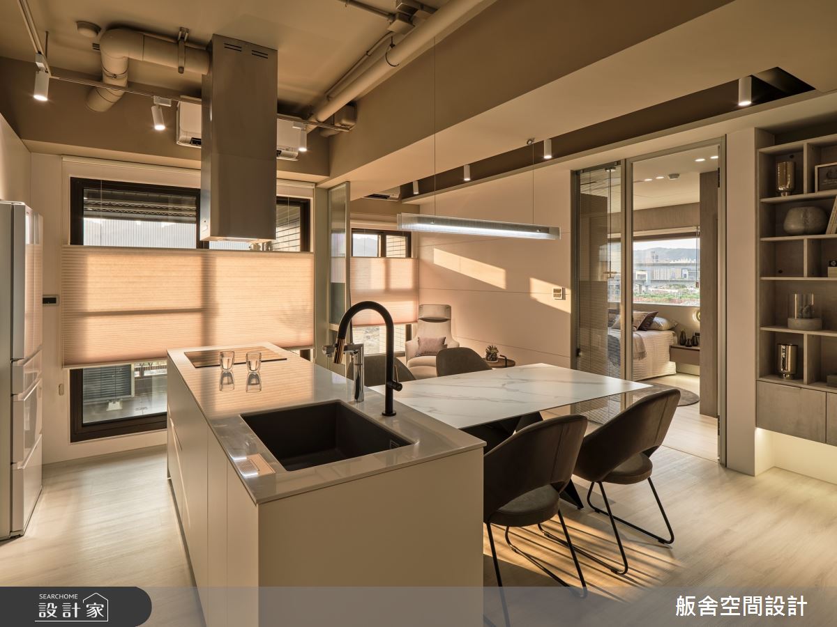 讓中島成為家的中心！小宅透過微調隔間，為恬淡生活創造更多可能性