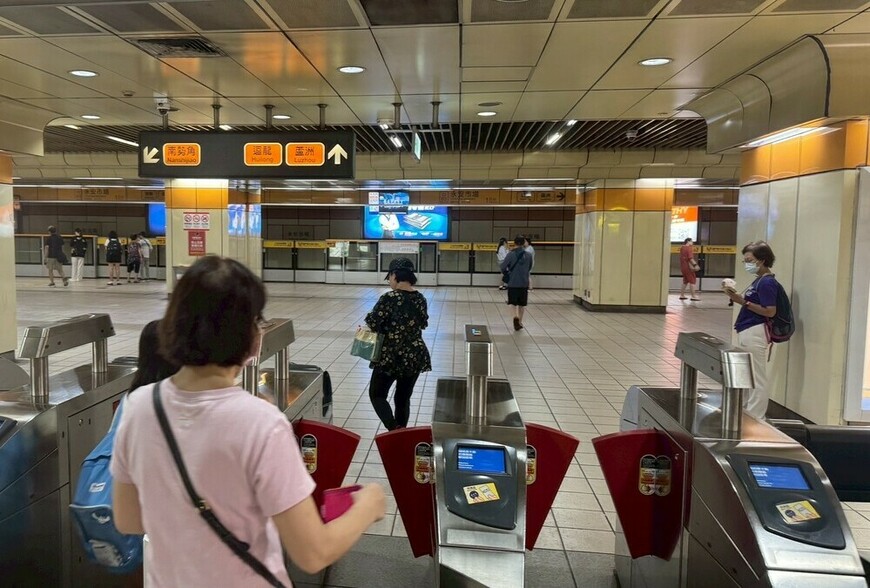 外食費年漲4%沒人在意，房價漲卻哀鴻遍野？網嘆：日常消費吞蝕家庭預算...