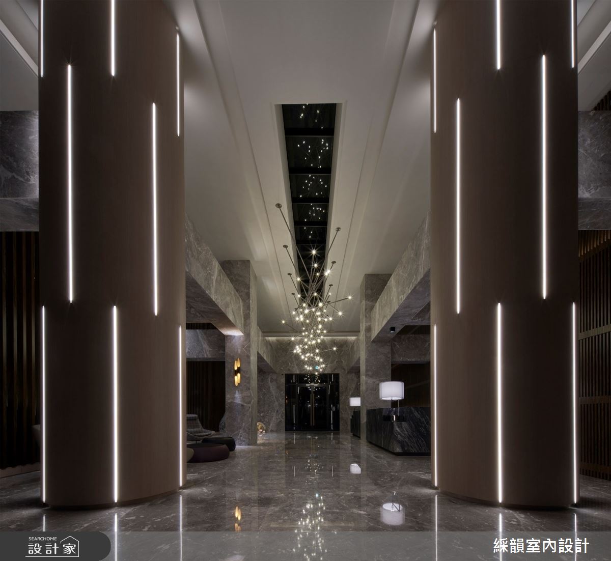 建案公設也能時尚又大器！一睹木質調與石紋肌理的最佳搭襯