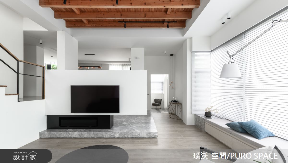 老屋大變身！純白系北歐光感宅，每扇窗都有絕美綠景！