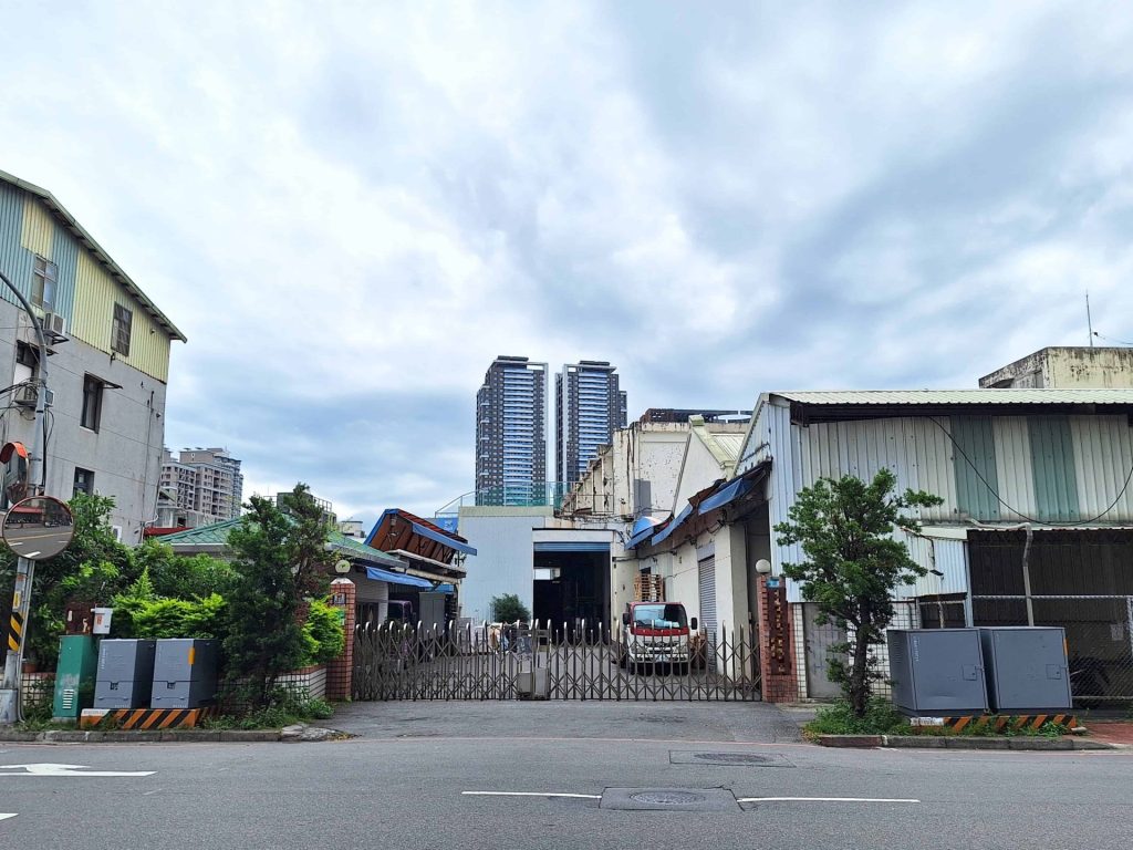 新店老工廠大變身！裕隆城旁2.33公頃開發計畫過關　規劃91戶社宅