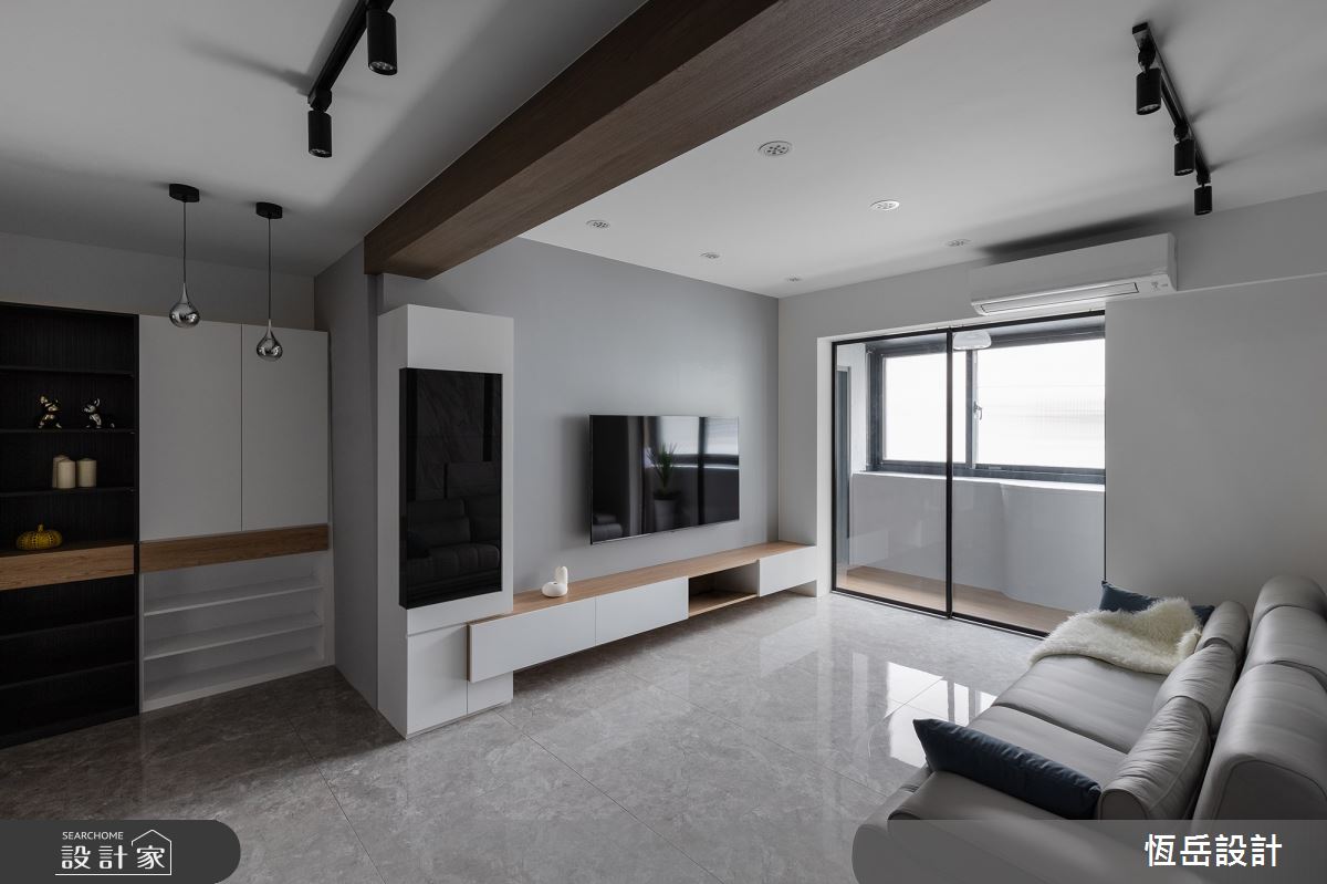 老屋蛻變黑白灰優雅宅！混搭木紋與石材元素，漸層視感刻劃美好生活