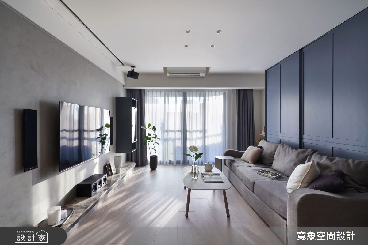 粉色地鐵磚打造暖心備餐台！25年老屋翻新解決樑柱問題，用原木與色彩繪...