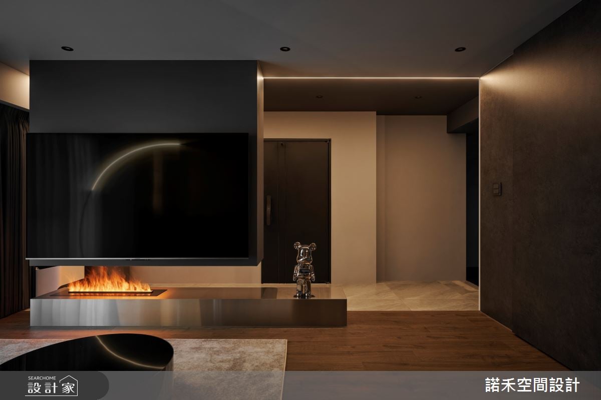 24坪現代風老屋翻新，完成建身房與獨立更衣室詮釋深遂的現代風格