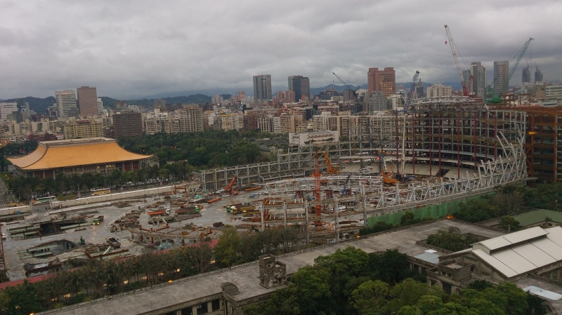 疫情擴大衝擊經濟  民調結果出爐