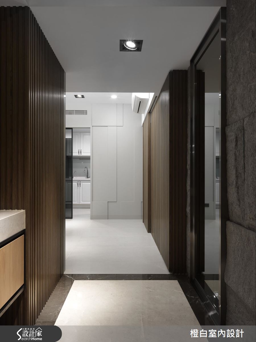 低調的優雅！ 32 坪老屋翻新計畫 質感、收納都滿分！