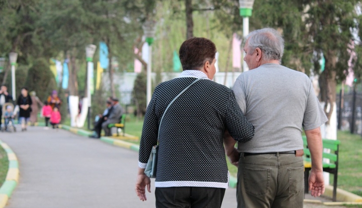 她想買孝親房 父母嫌貴堅持老公寓！過來人曝慘痛經歷：悔不當初