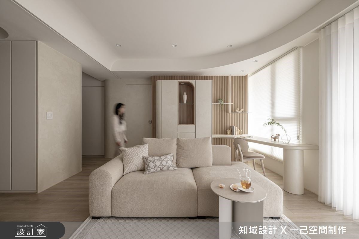 大地色X自然曲線淬鍊幸福時光，工程師與護理師的22坪新婚宅開箱!