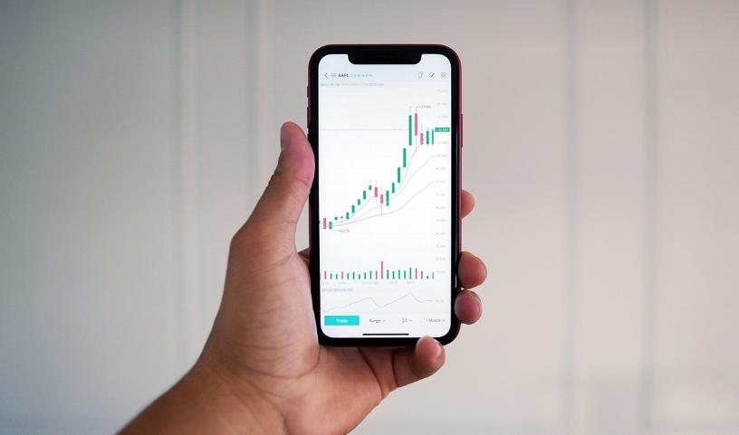 2萬點要來了 他問「押房買股」來得及？ 財經作家勸：先等等