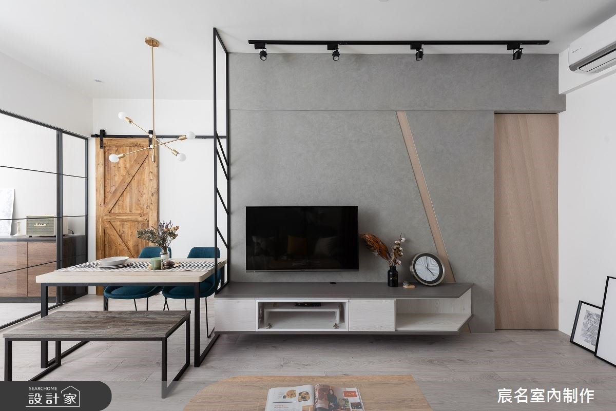 婚禮錄影師最愜意生活！重整畸零格局、玻璃隔間引自然光，暗廳蛻變明亮...