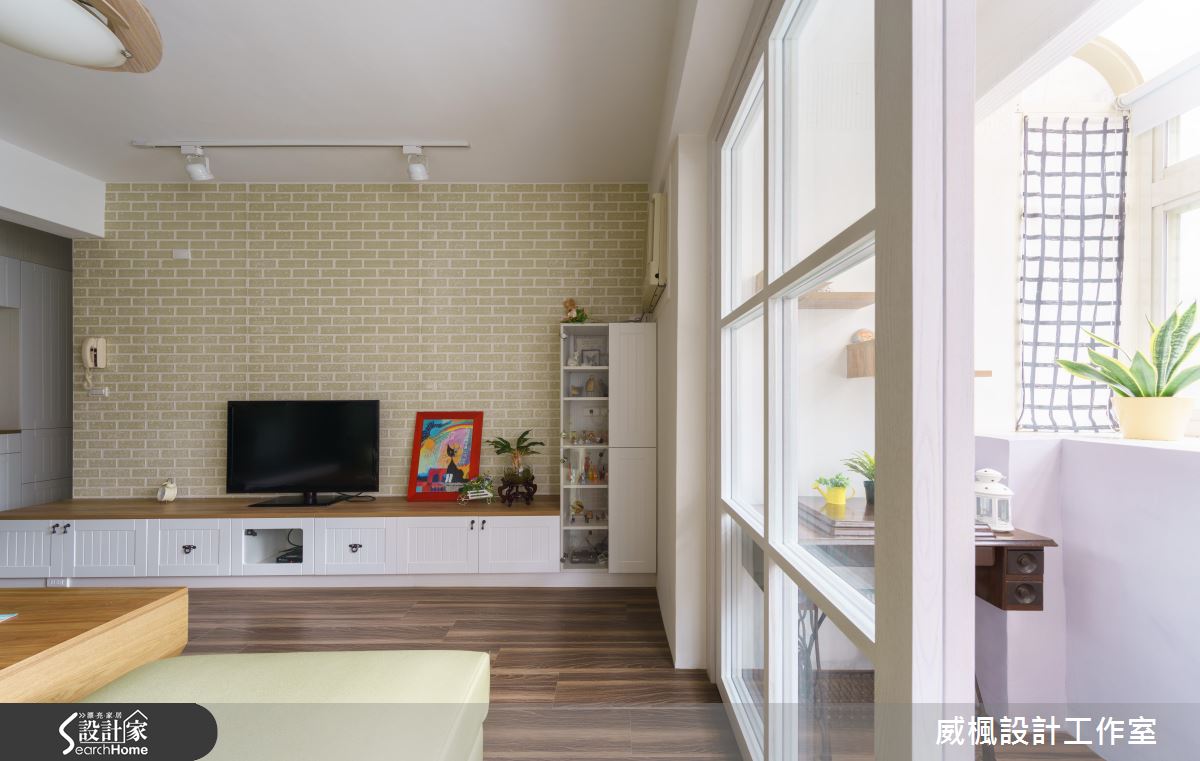 和 4 貓 1 狗做場北歐日光浴 歡迎光臨超自然寵物宅！