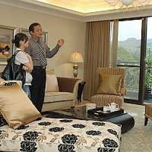 除舊佈新！木質家具、地板最溫馨