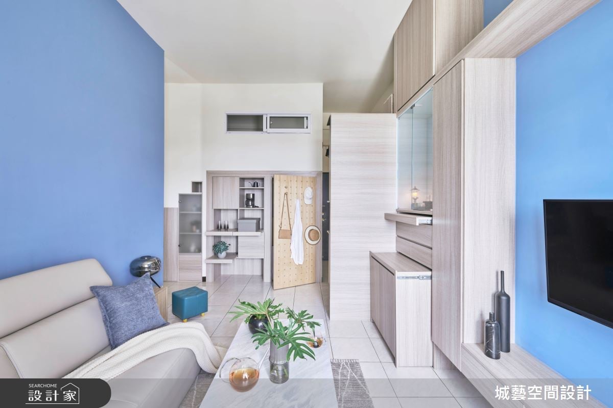 21 坪北歐宅藏大驚喜！活用挑高空間活化小坪數格局，訂製收納讓小宅坪效...