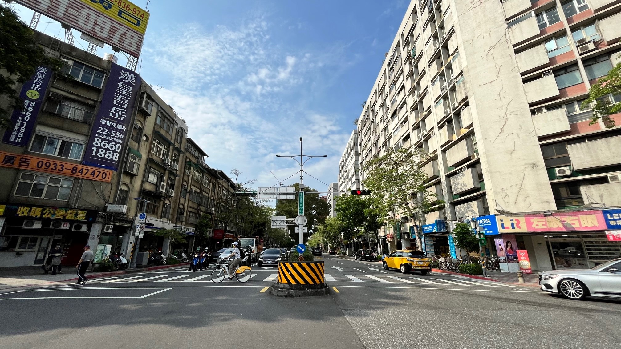 買百萬保時捷狂炫富 住千萬破公寓卻羞愧！專家搖頭：是不是誤會了什麼？