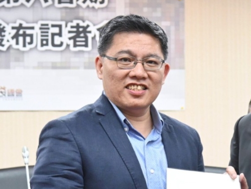 3高官談房價全炸鍋！律師批「贏筊又要贏話」：房市失控還沾沾自喜