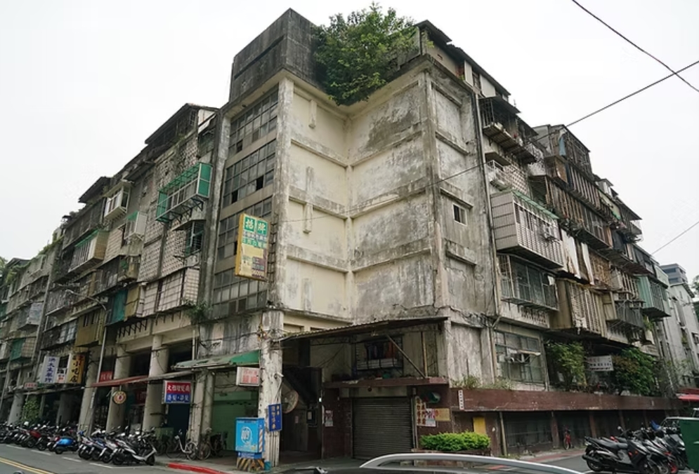 豬血湯、陽台與新的家：斯文里的都更故事