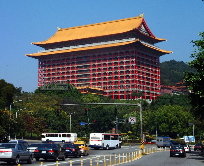 飯店業者房屋稅、地價稅望減免