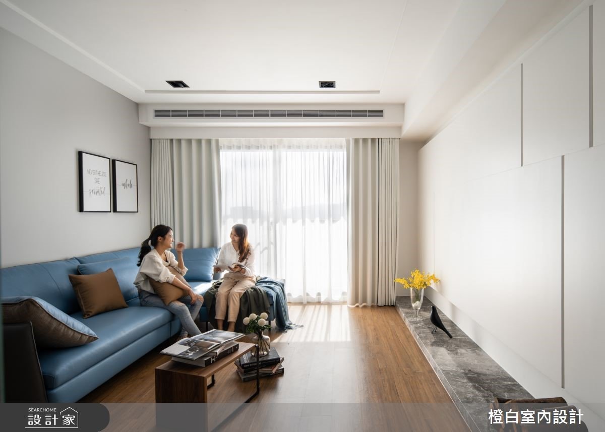 我家就是咖啡館！32 坪木質感宅有陽光玻璃書房、彩繪白板牆