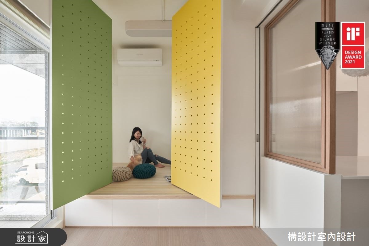 12 坪小宅的門扉之後！洞洞板旋轉門、超強收納電視牆，構設計勇奪 2021 ...