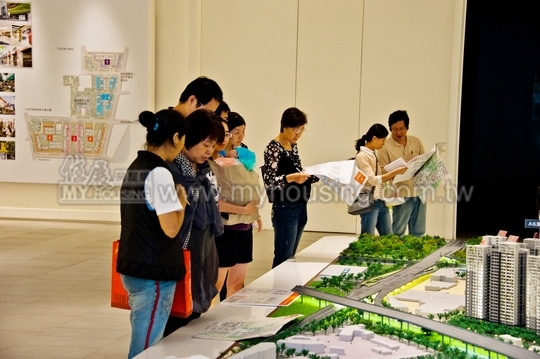 錢景不明　推案溜滑梯  北市爆發建商逃亡潮？