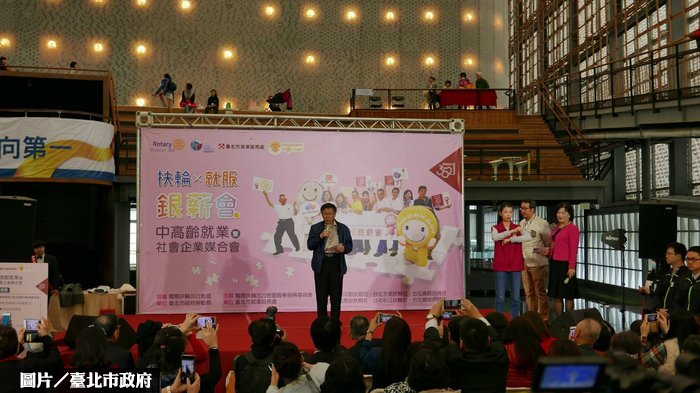 柯：主張松機現在就可以遷走