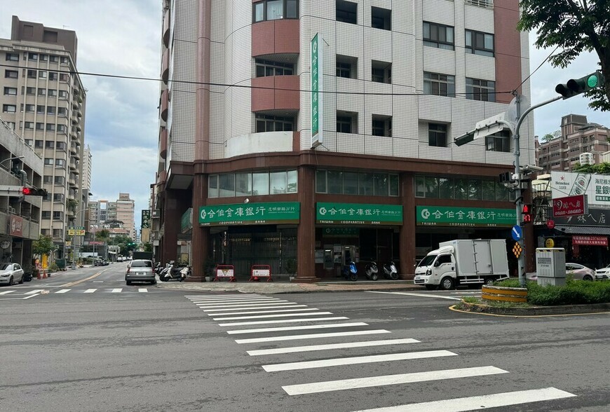 預售屋交屋前資金規劃：180萬現金如何配置提升貸款核貸機會？