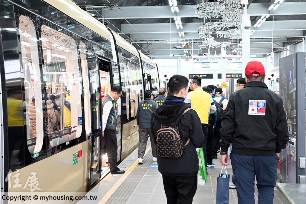 安坑輕軌試營運累積運量近30萬人次 3/6起全日營運