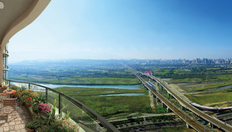 百坪頂級景觀豪宅 V.S 40坪巷內3房