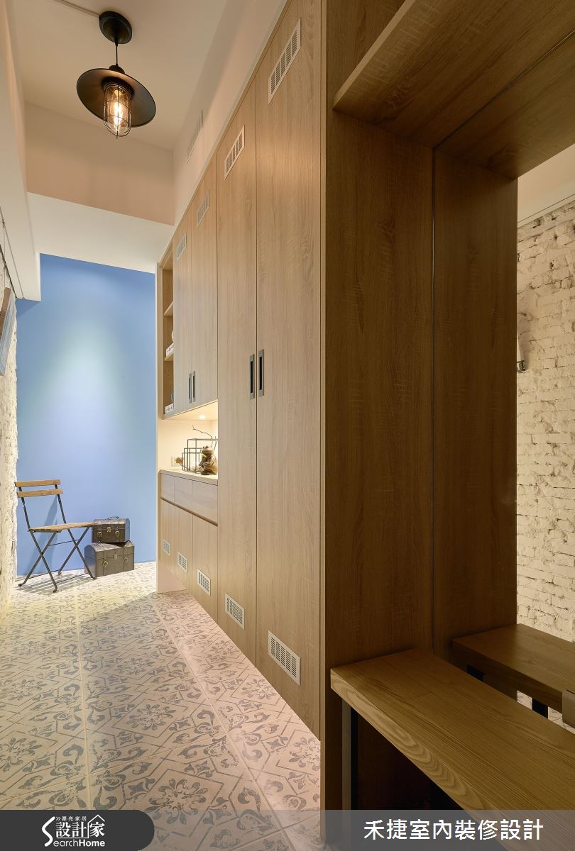 長型老屋變臉上新妝！輕 Loft 風擁抱生活美意