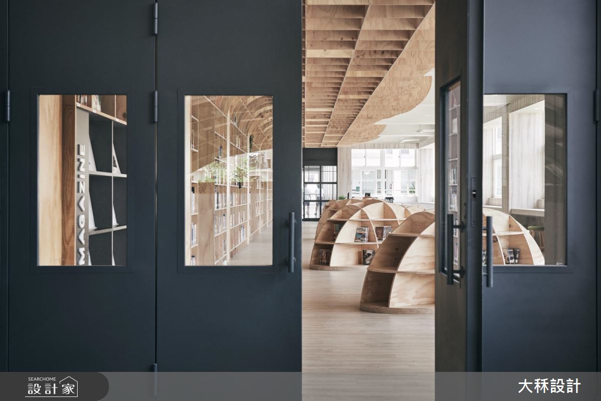 超好拍！看見台灣美，走訪台中最美的國小圖書館