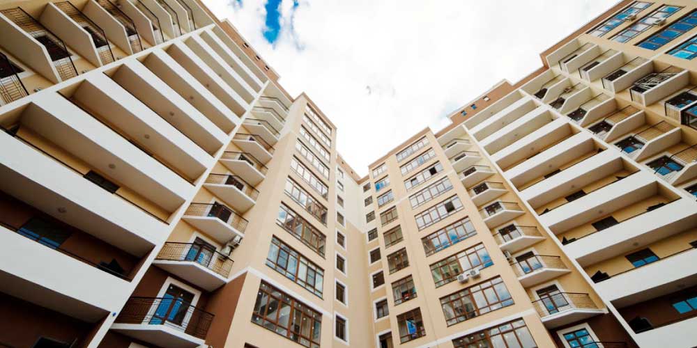 當「灰犀牛」遇上「雙禿鷹」 房市是福是禍？