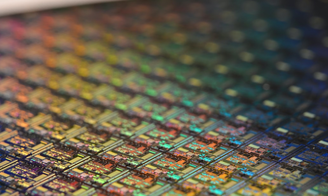 外媒揭「台灣成晶片霸主」秘訣！ 工程師洩辛酸：為買房結婚忍受一切