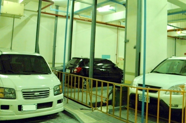 不動產法律系列！社區車位給停兩台車嗎？