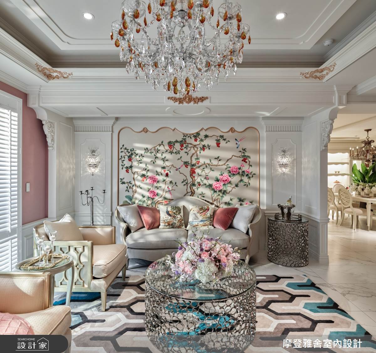 老屋的宮廷進化史！80 坪新古典大宅閃亮登場