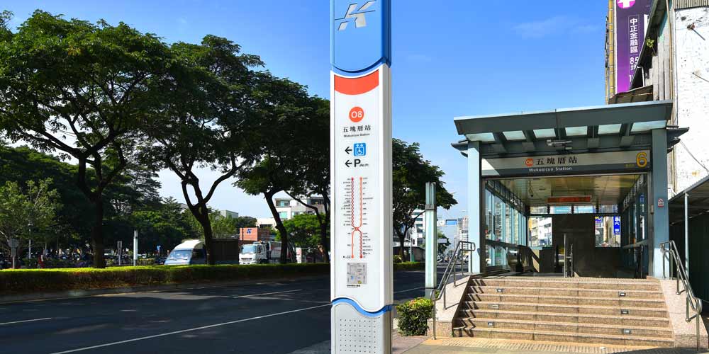 五塊厝站機能讚 建商搶推案